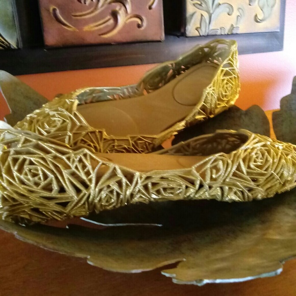 NWOT✨✨Fancy Gold Jelly Flats✨✨ - Picture 4 of 8